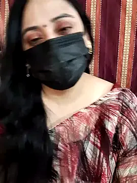  – webcam model profile photo Image 5