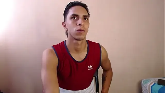 NATINATU252525 – webcam model profile photo Image 16