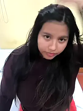 senachinnn – webcam model profile photo Image 6