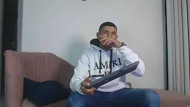 sexi_noemi – webcam model profile photo Image 17