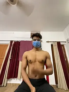 roouse – webcam model profile photo Image 10