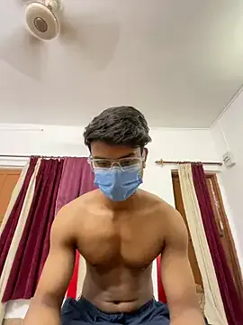roouse – webcam model profile photo Image 5