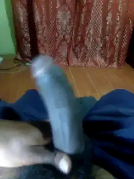 roouse – webcam model profile photo Image 4