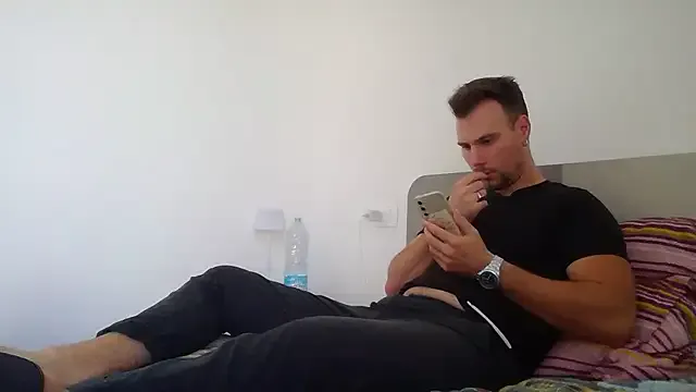  – webcam model profile photo Image 2