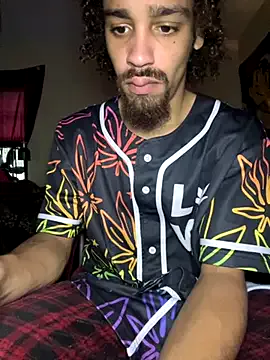 roouse – webcam model profile photo Image 8