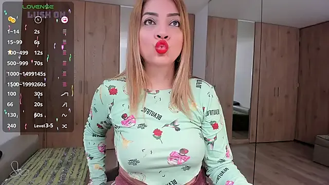 Megu_Melon – webcam model profile photo Image 9