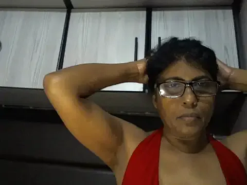 AmiLewis – webcam model profile photo Image 9