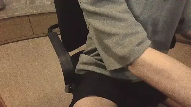 dirtypub – webcam model profile photo Image 9