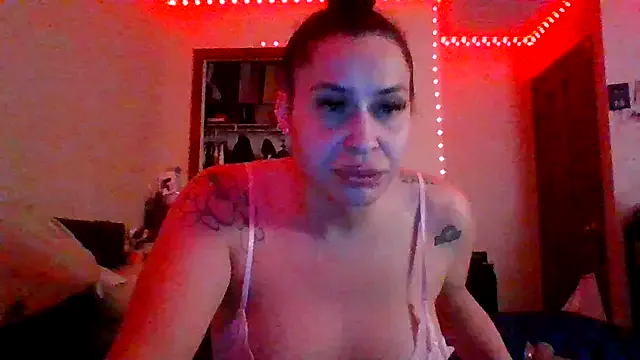 roouse – webcam model profile photo Image 11