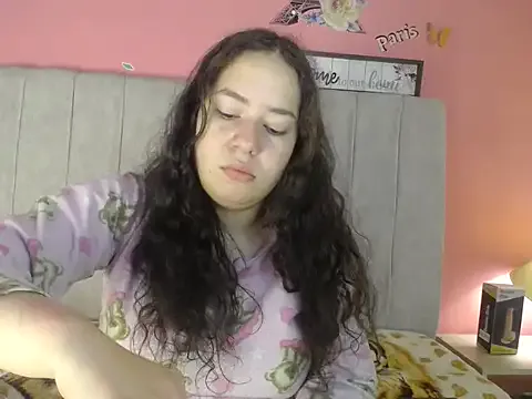 Megu_Melon – webcam model profile photo Image 6