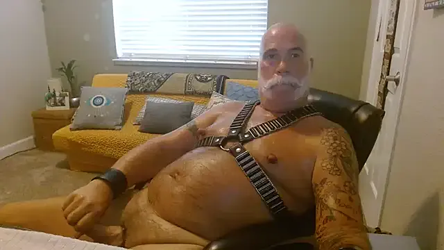  – webcam model profile photo Image 7