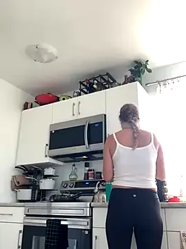 maataaan – webcam model profile photo Image 11