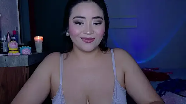 EngelCoyner – webcam model profile photo Image 3
