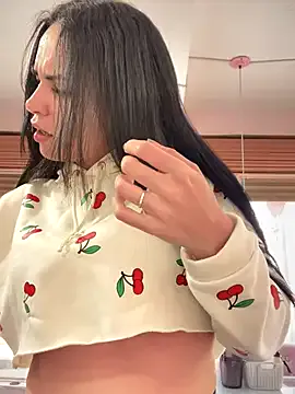 Megu_Melon – webcam model profile photo Image 7