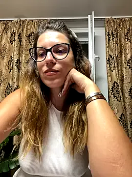 Nonchan_ – webcam model profile photo Image 4