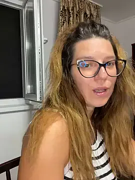 Nonchan_ – webcam model profile photo Image 5