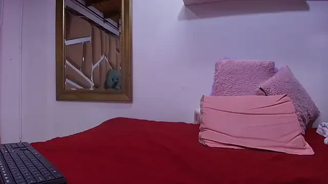 oxo_yuna_oxo – webcam model profile photo Image 17