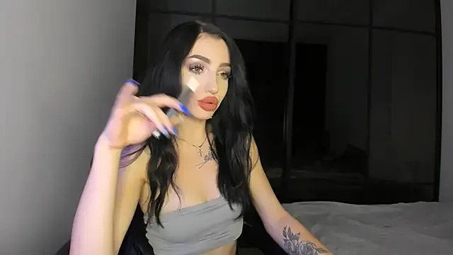 CatVibe – webcam model profile photo Image 12