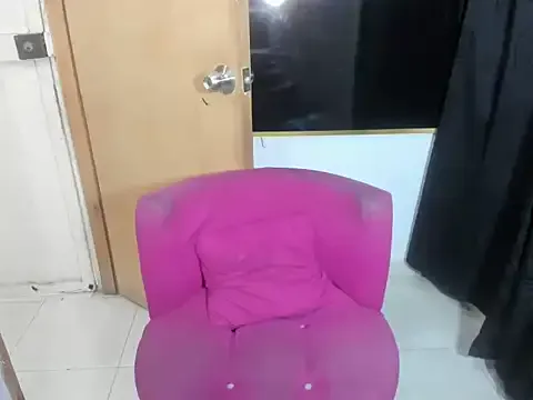 missdirtyhot_ – webcam model profile photo Image 19