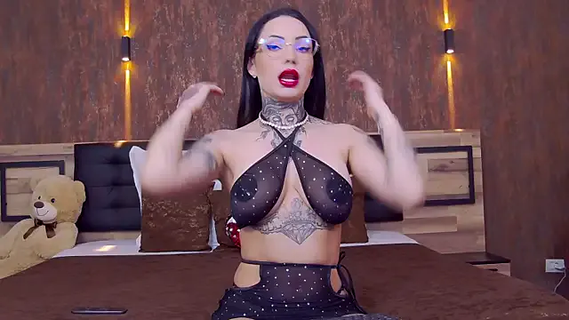 NataliaCristal – webcam model profile photo