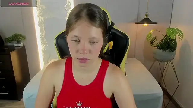 _chanMOMO_ – webcam model profile photo Image 13