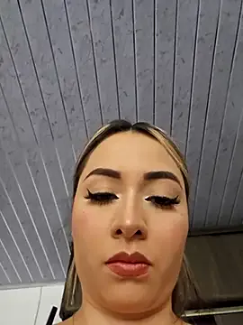 – webcam model profile photo Image 10