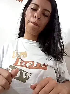  – webcam model profile photo Image 17