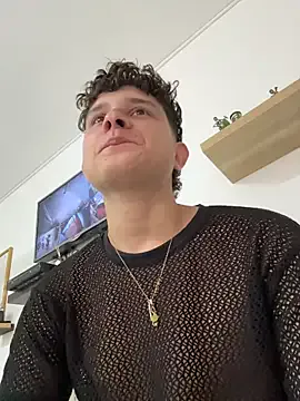 Yui-Ch – webcam model profile photo Image 19