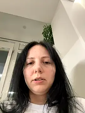 Mia--meow – webcam model profile photo Image 15