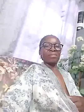 Megu_Melon – webcam model profile photo Image 15