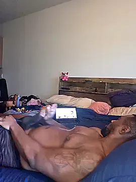 Naughtyhands242 – webcam model profile photo