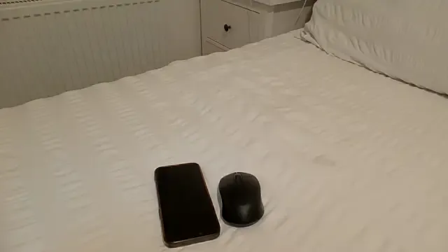 Yui-Ch – webcam model profile photo Image 5