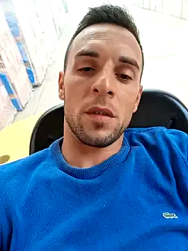  – webcam model profile photo Image 10