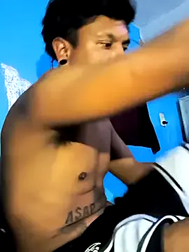  – webcam model profile photo Image 2