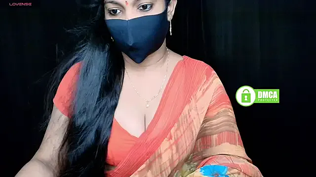 seraphine23 – webcam model profile photo Image 16