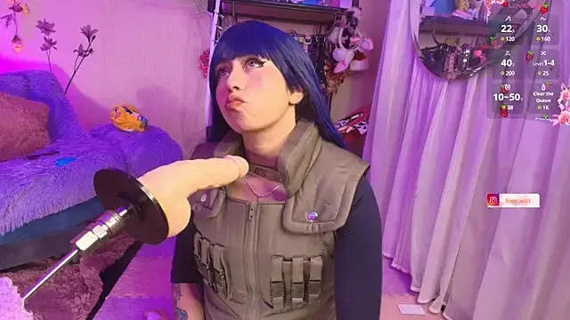 roouse – webcam model profile photo Image 15