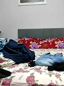 NANA_7 – webcam model profile photo Image 17