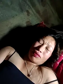 Nonchan_ – webcam model profile photo Image 11