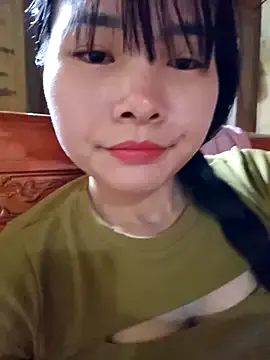  – webcam model profile photo Image 5