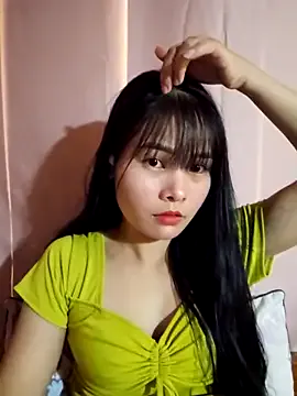  – webcam model profile photo Image 6