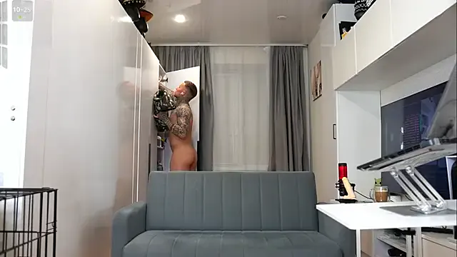 HugeBoobsAlice – webcam model profile photo Image 11