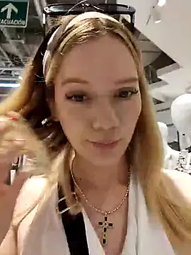 NicoleCut Image 11
