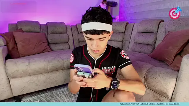 Simone_Miller – webcam model profile photo Image 15