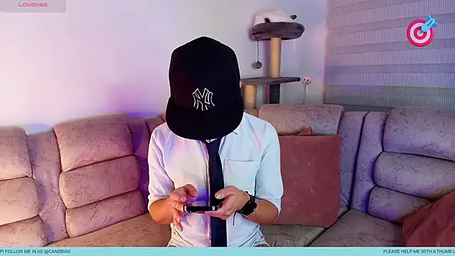 Simone_Miller – webcam model profile photo Image 6