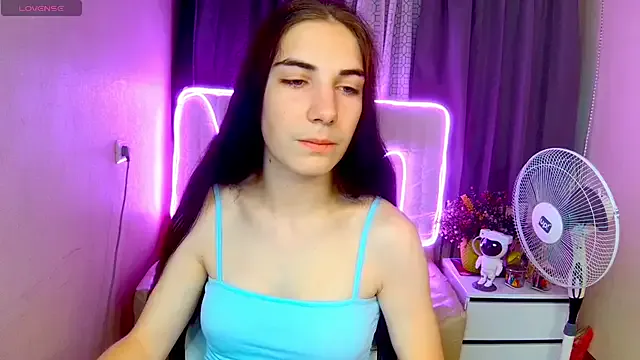 TeaseDollXXX on FreeCamNet Image 6