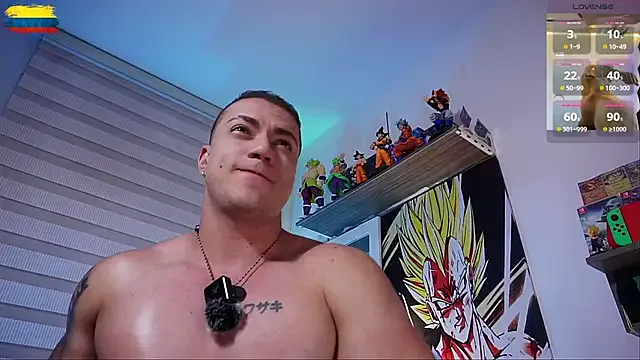 roouse – webcam model profile photo Image 4