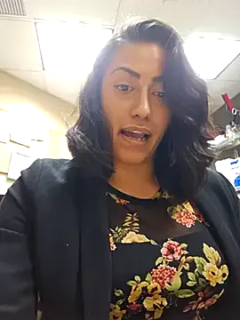 DarkDea – webcam model profile photo Image 2