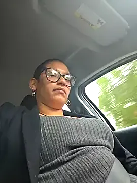 DarkDea – webcam model profile photo Image 9