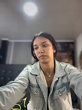 Garima_G – webcam model profile photo Image 18