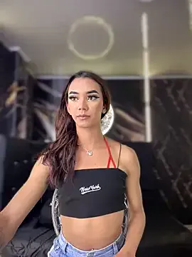 Garima_G – webcam model profile photo Image 4